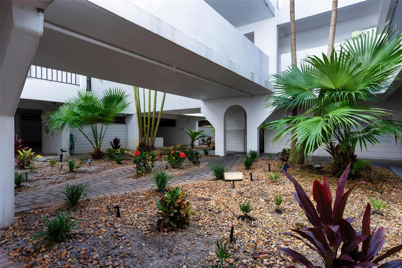 SUMMER SANDS - Residential