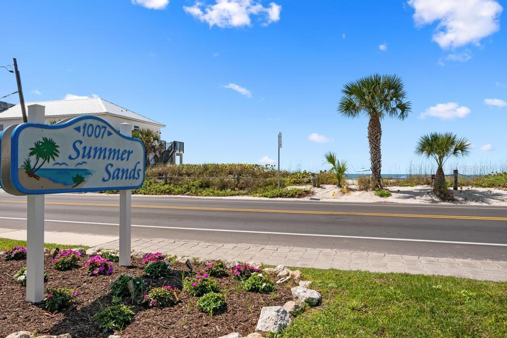 SUMMER SANDS - Residential