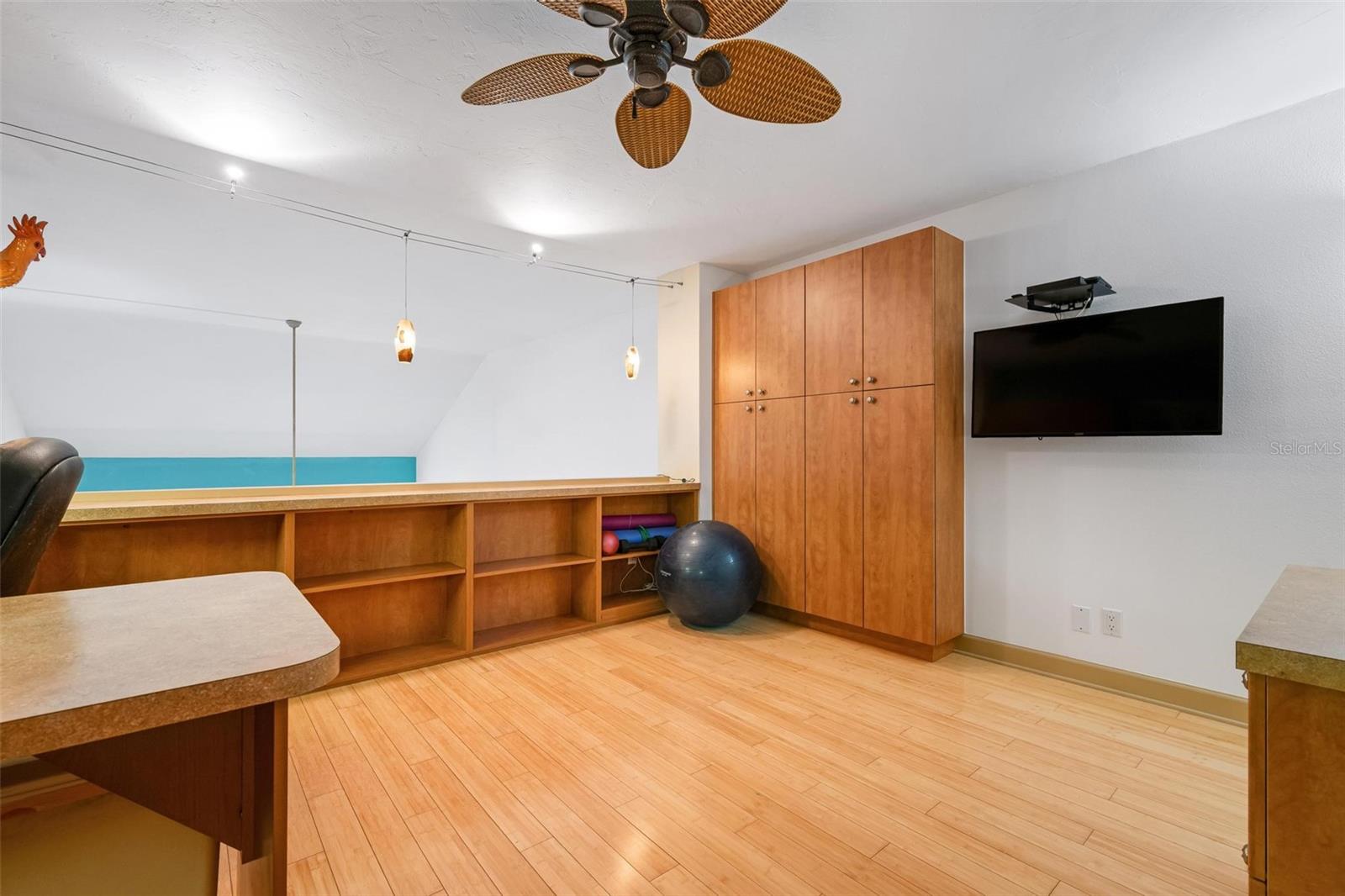 SUMMER SANDS - Residential