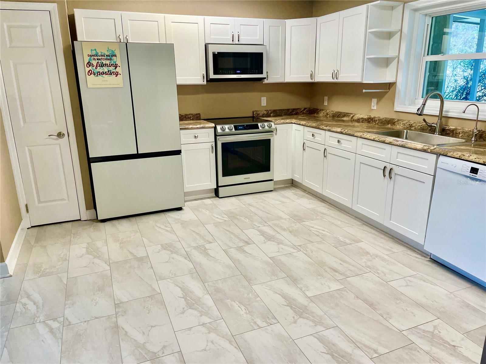 1414 6TH STREET W