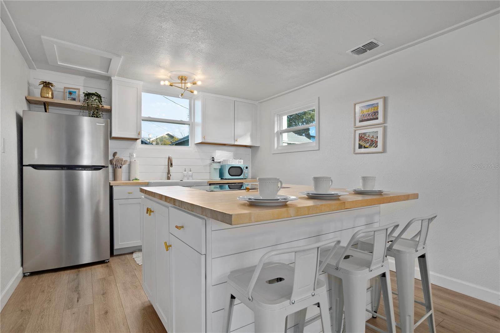 LAKE HAMILTON - Residential