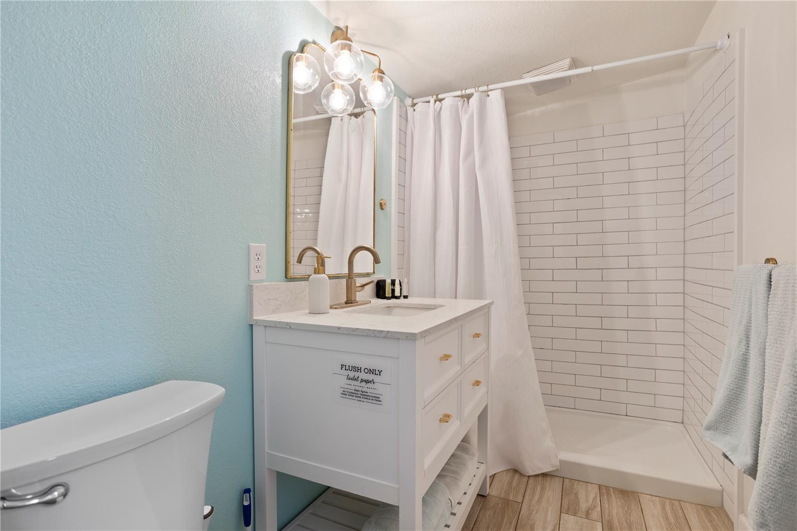 LAKE HAMILTON - Residential