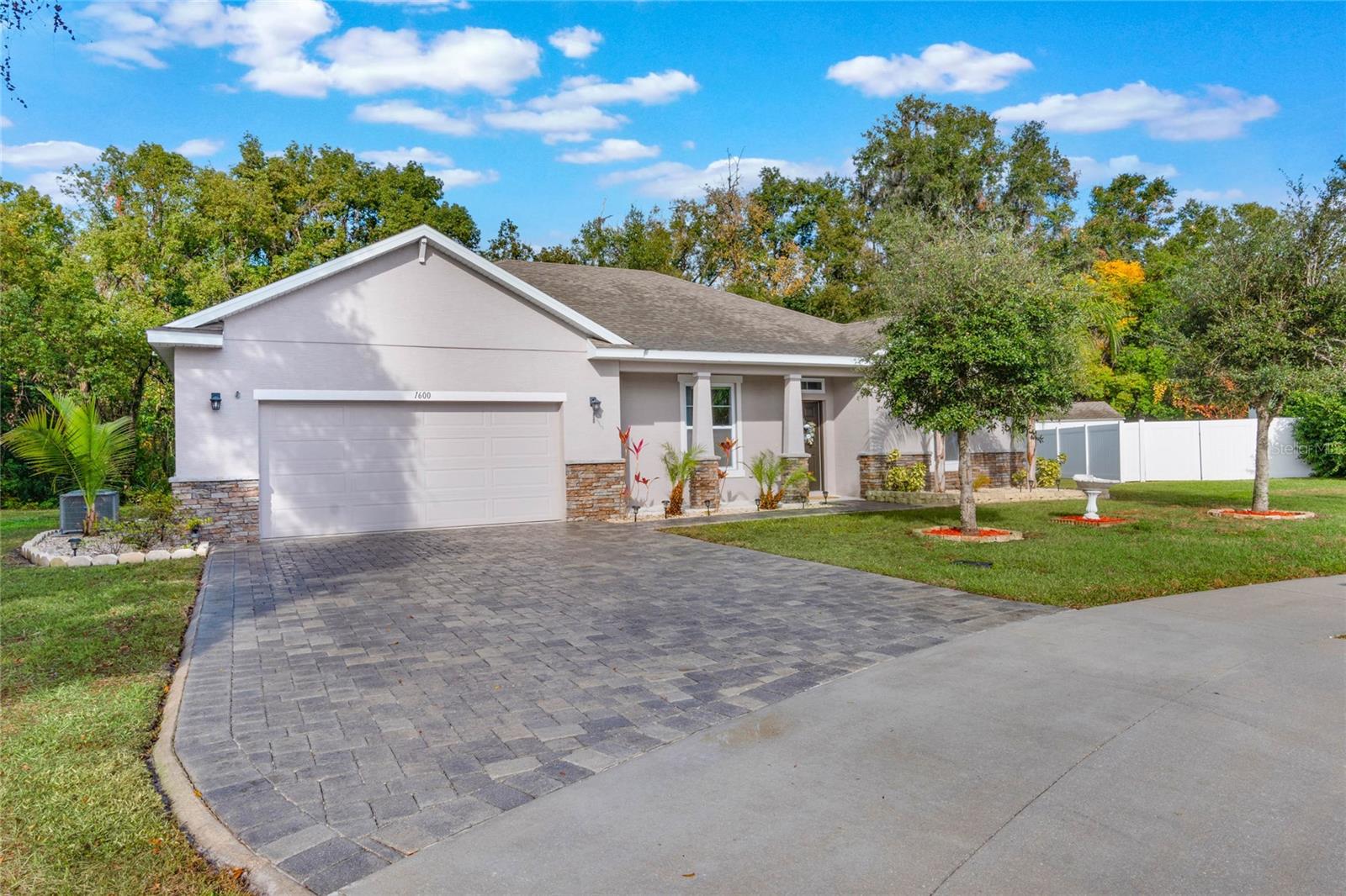 1600 LADY FERN TRAIL