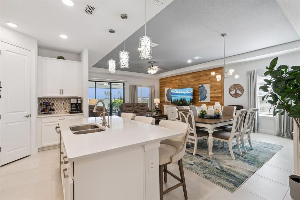 Photo of 975 Braewood Drive, Clermont, FL 34715 (MLS # O6353479)