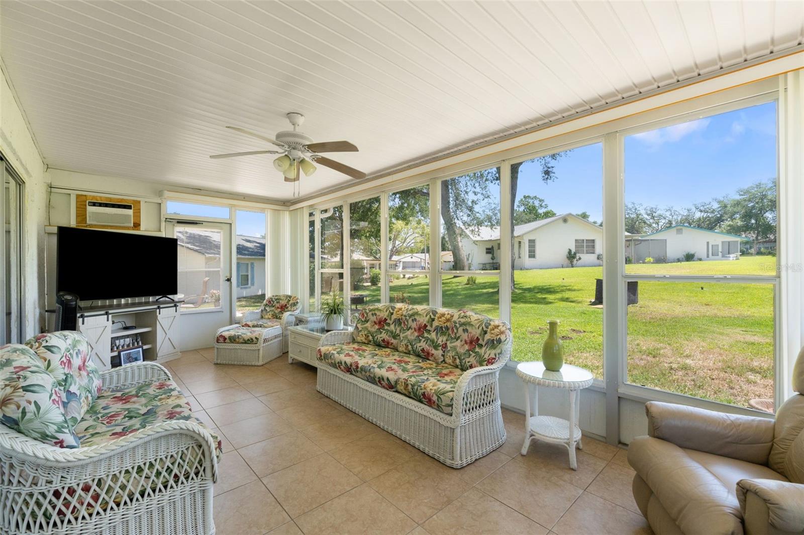 SAN CLEMENTE VILLAGE - Residential