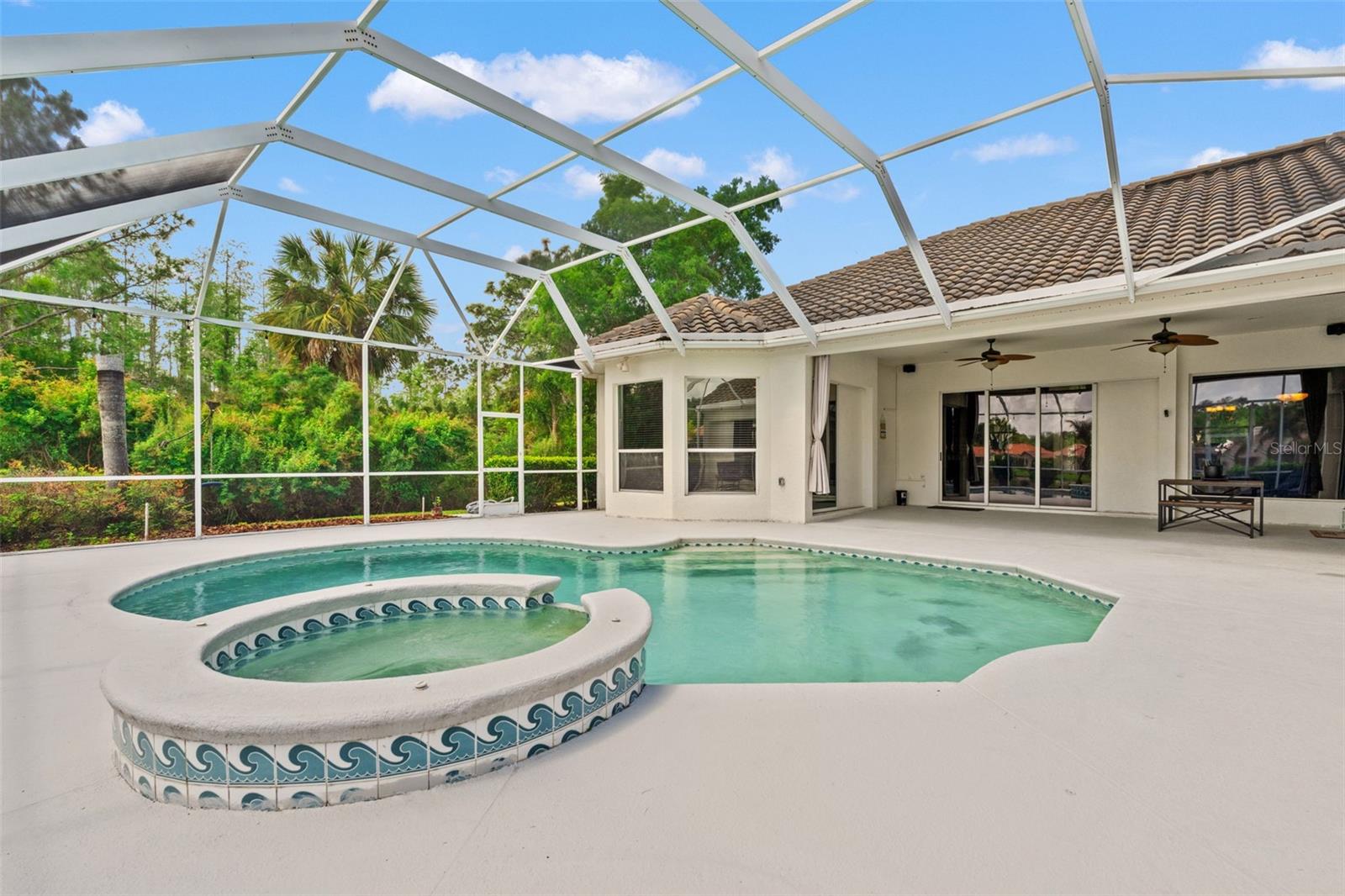 ARBOR GREENE - Residential