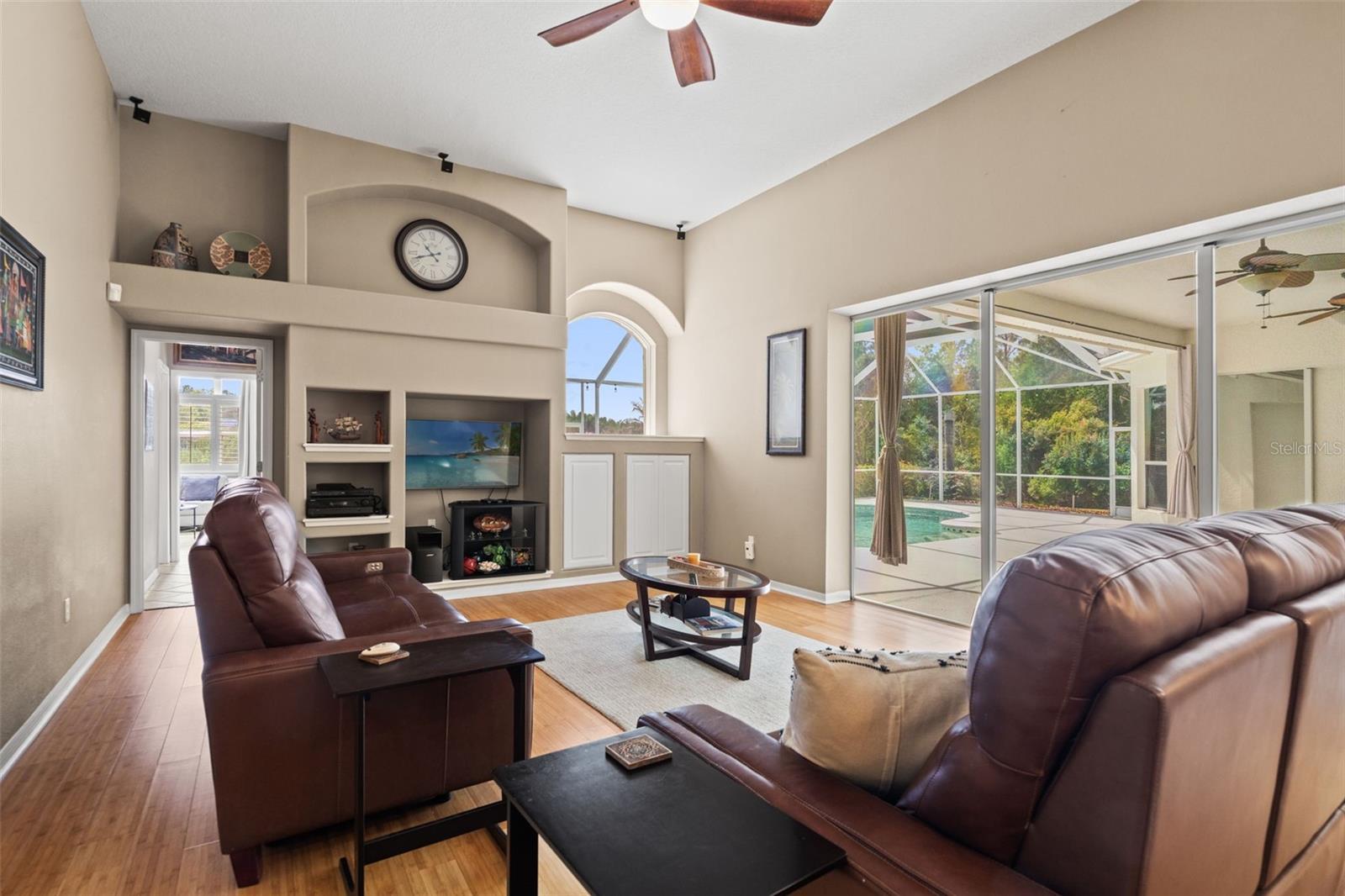 ARBOR GREENE - Residential