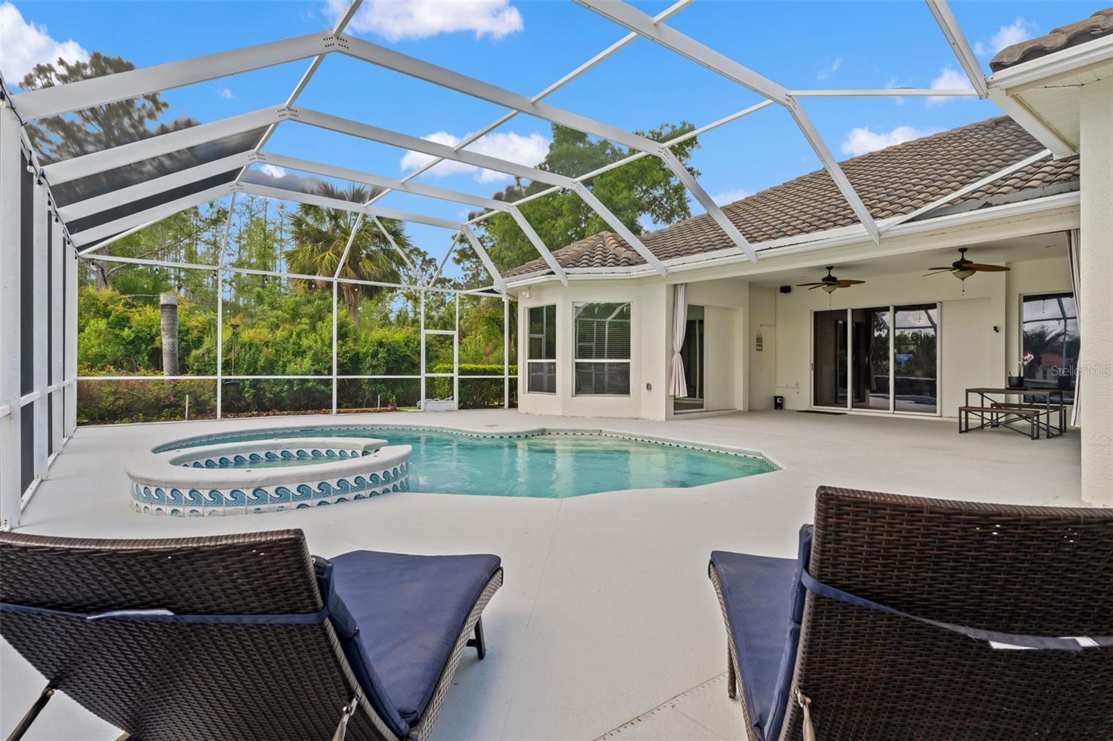 ARBOR GREENE - Residential