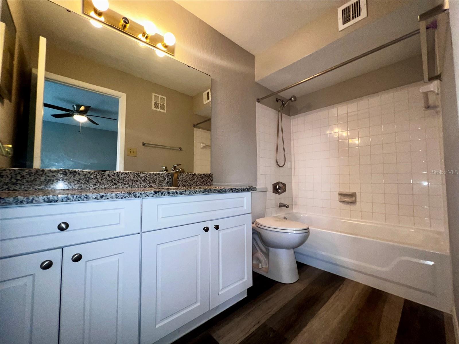 REGENCY GARDENS - Residential