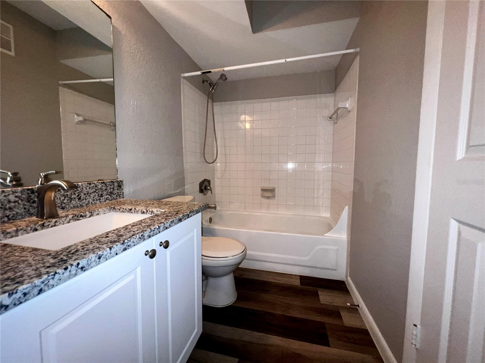 REGENCY GARDENS - Residential