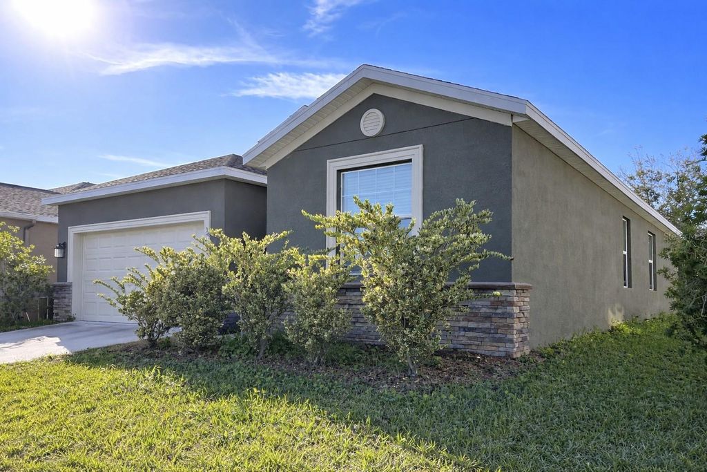 Photo of 3943 Cortland Drive, Davenport, FL 33837 (MLS # S5148217)