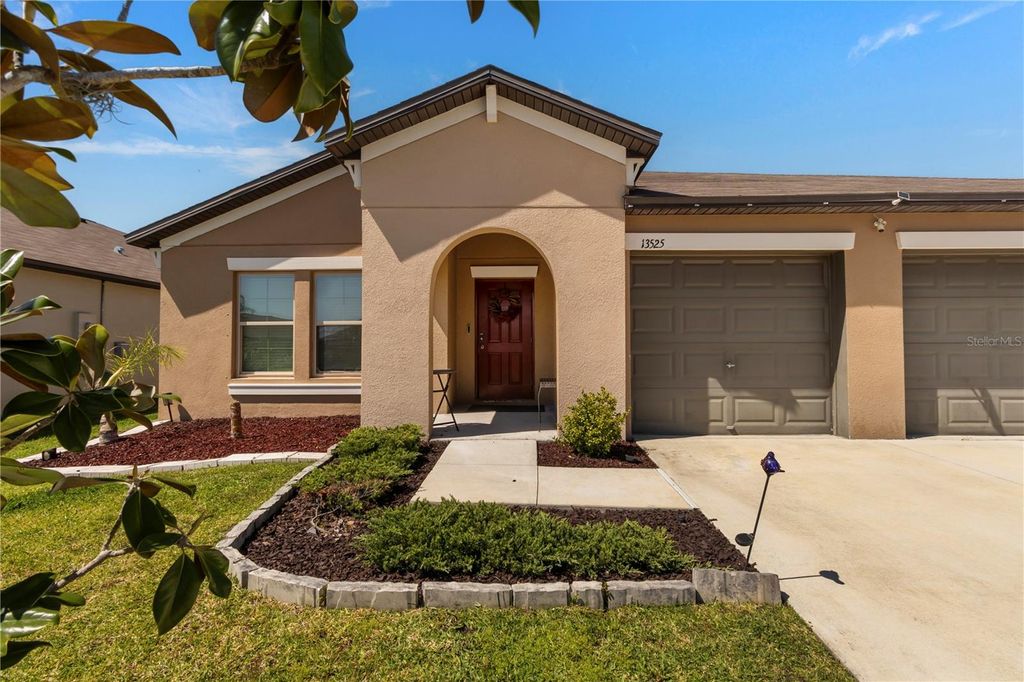 Photo of 13525 Willow Bluestar Loop, Riverview, FL 33579 (MLS # TB8498084)