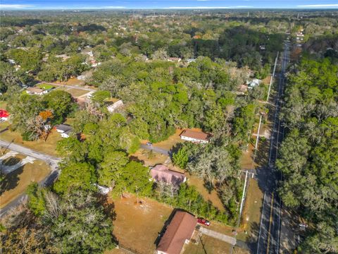 Tiny photo for 2450 NE 40th Street, Ocala, FL 34479 (MLS # S5140586)