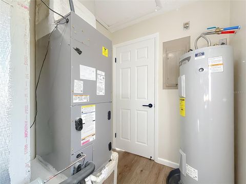 Tiny photo for 2450 NE 40th Street, Ocala, FL 34479 (MLS # S5140586)