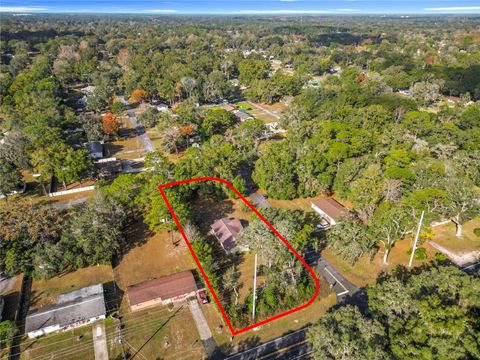 Tiny photo for 2450 NE 40th Street, Ocala, FL 34479 (MLS # S5140586)