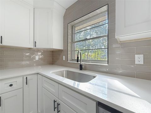 Tiny photo for 2450 NE 40th Street, Ocala, FL 34479 (MLS # S5140586)