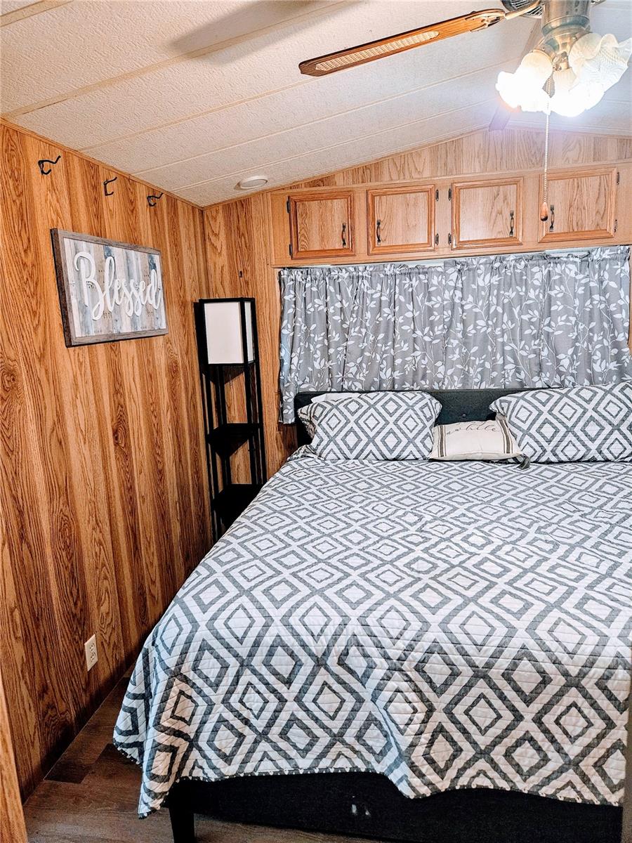 YOGI BEARS JELLYSTONE PARK CONDO - Residential