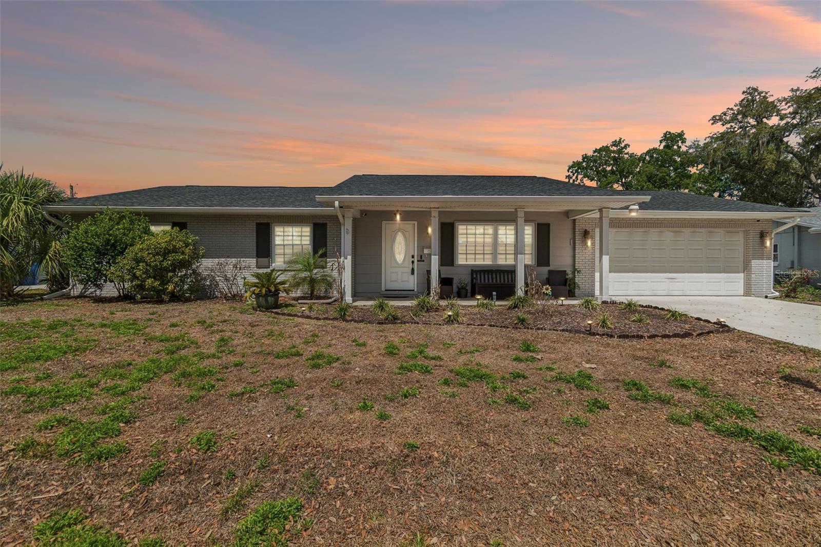 AVIS HOMES UNIT 1 - Residential