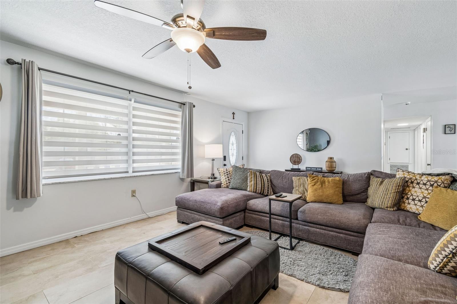 AVIS HOMES UNIT 1 - Residential