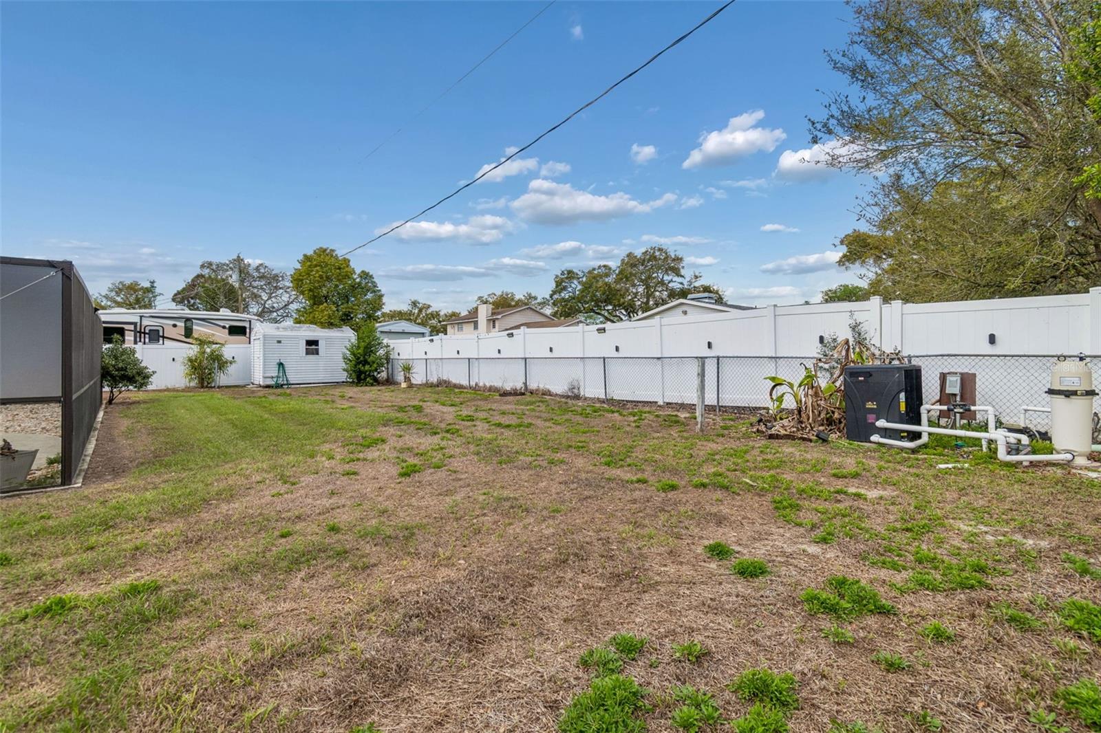 AVIS HOMES UNIT 1 - Residential