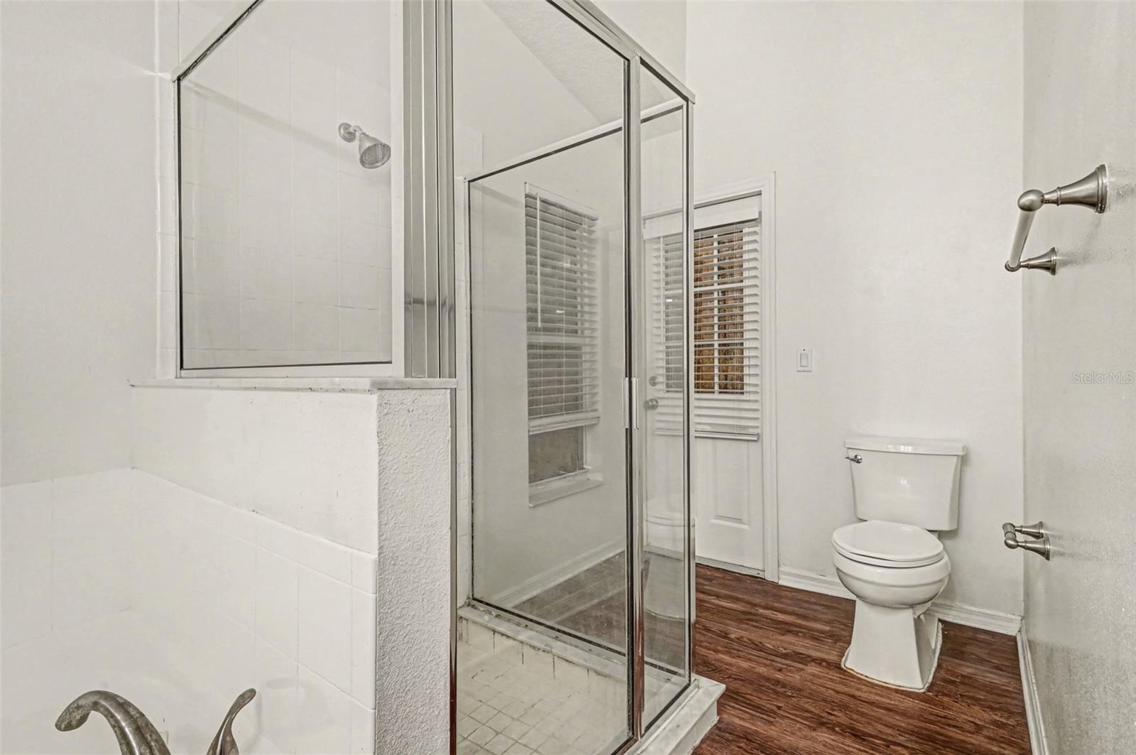 FAIRWAYS/MT PLYMOUTH PH 01 - Residential