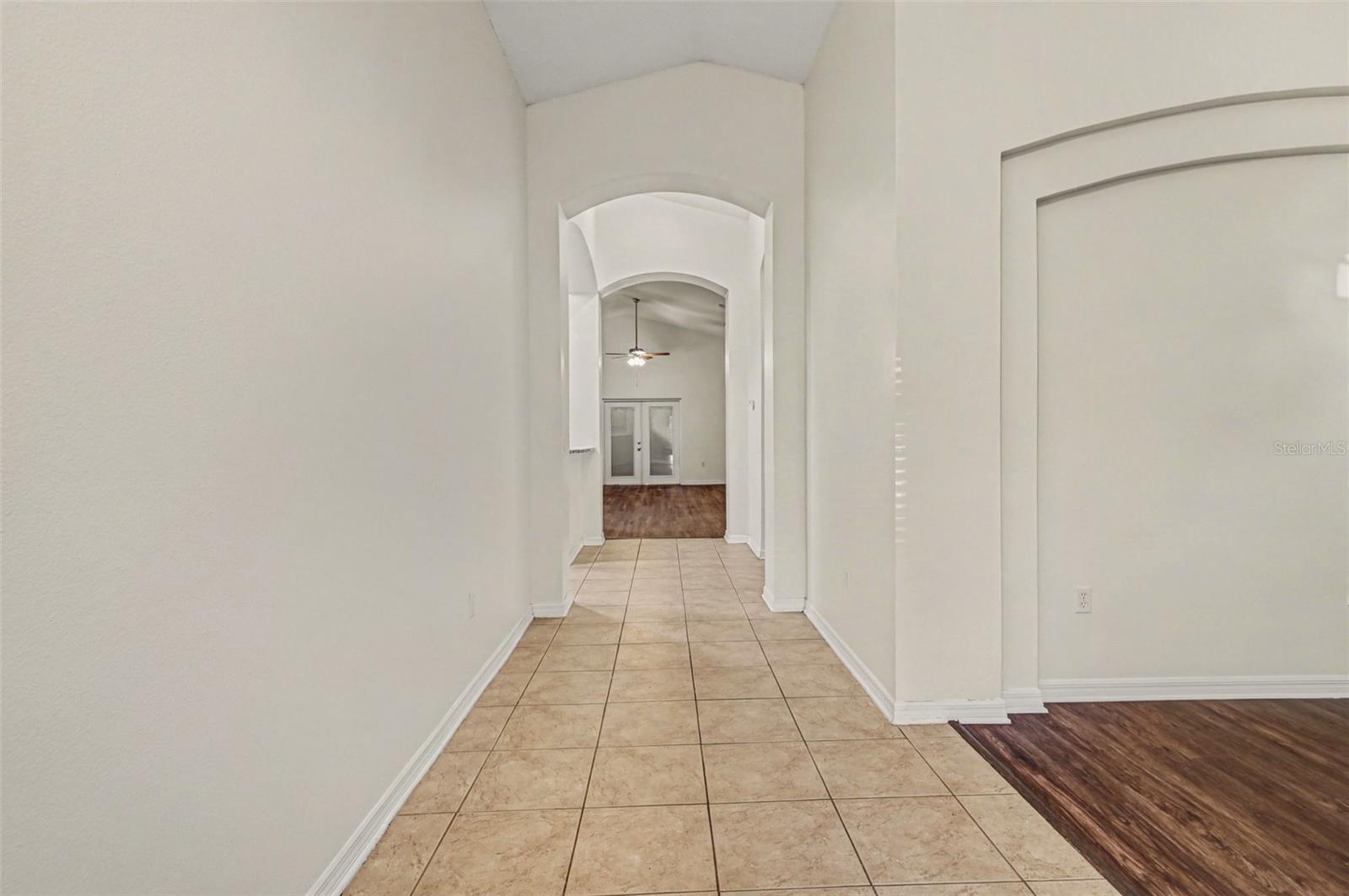 FAIRWAYS/MT PLYMOUTH PH 01 - Residential