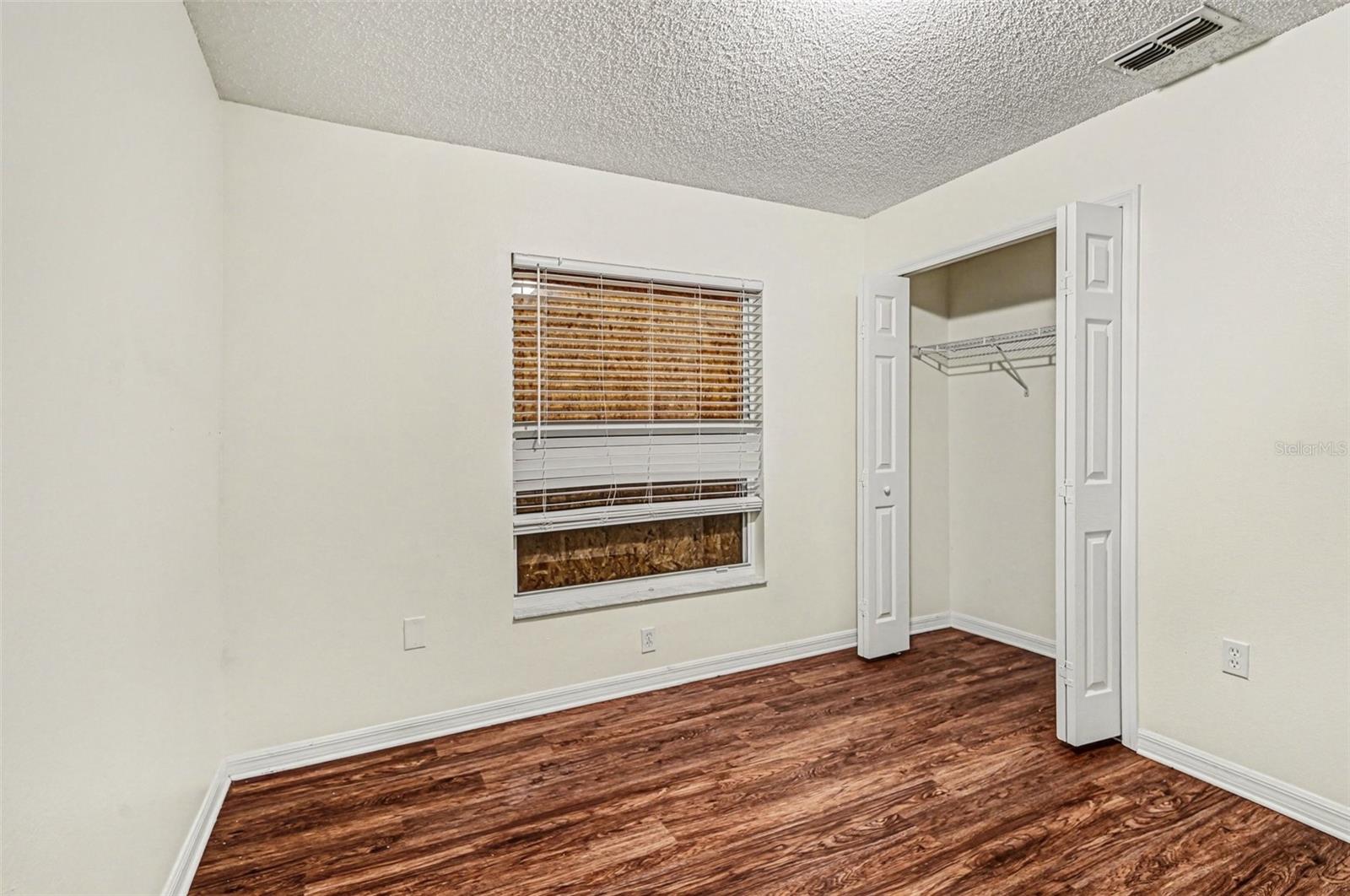 FAIRWAYS/MT PLYMOUTH PH 01 - Residential