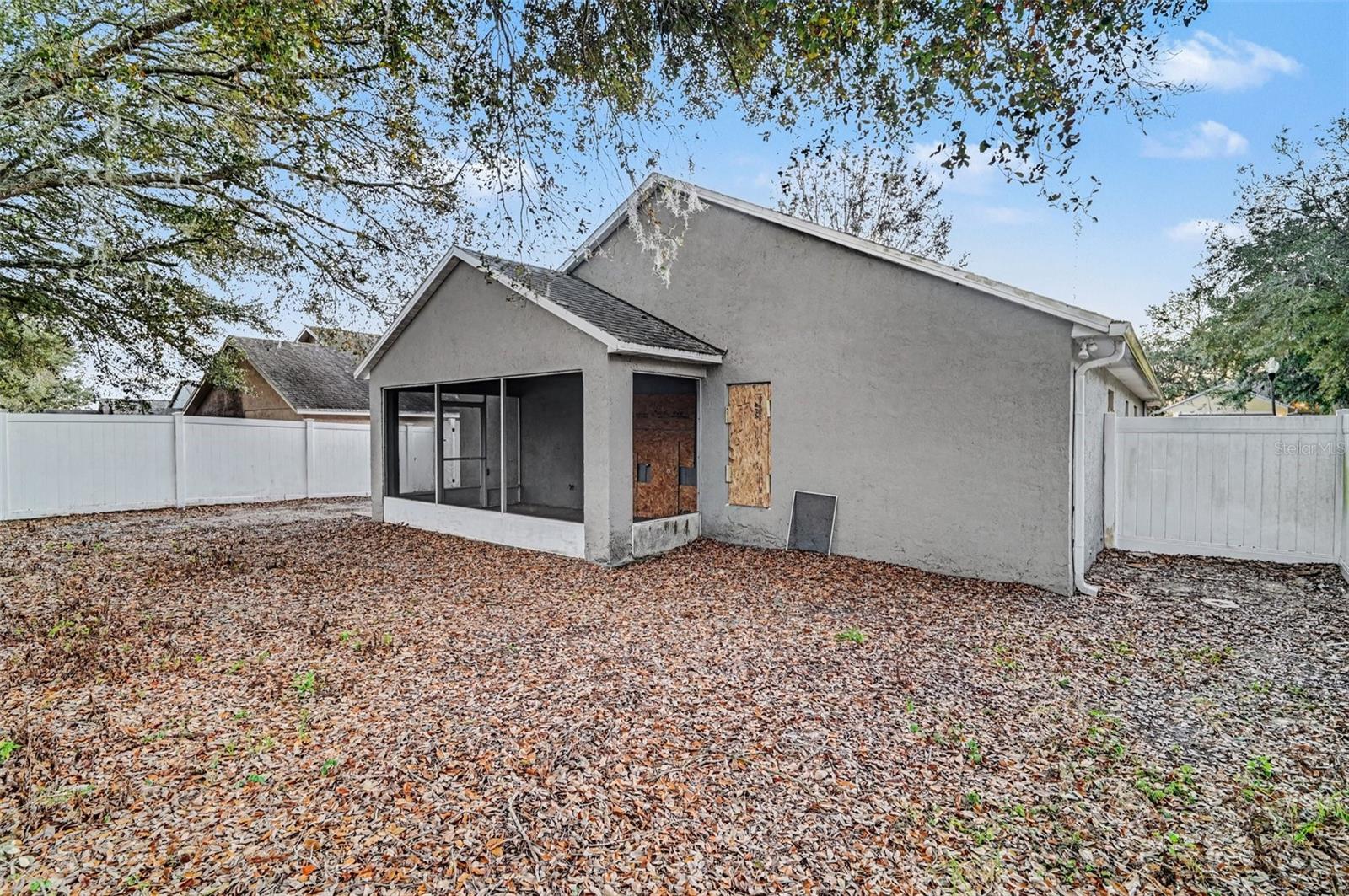 FAIRWAYS/MT PLYMOUTH PH 01 - Residential