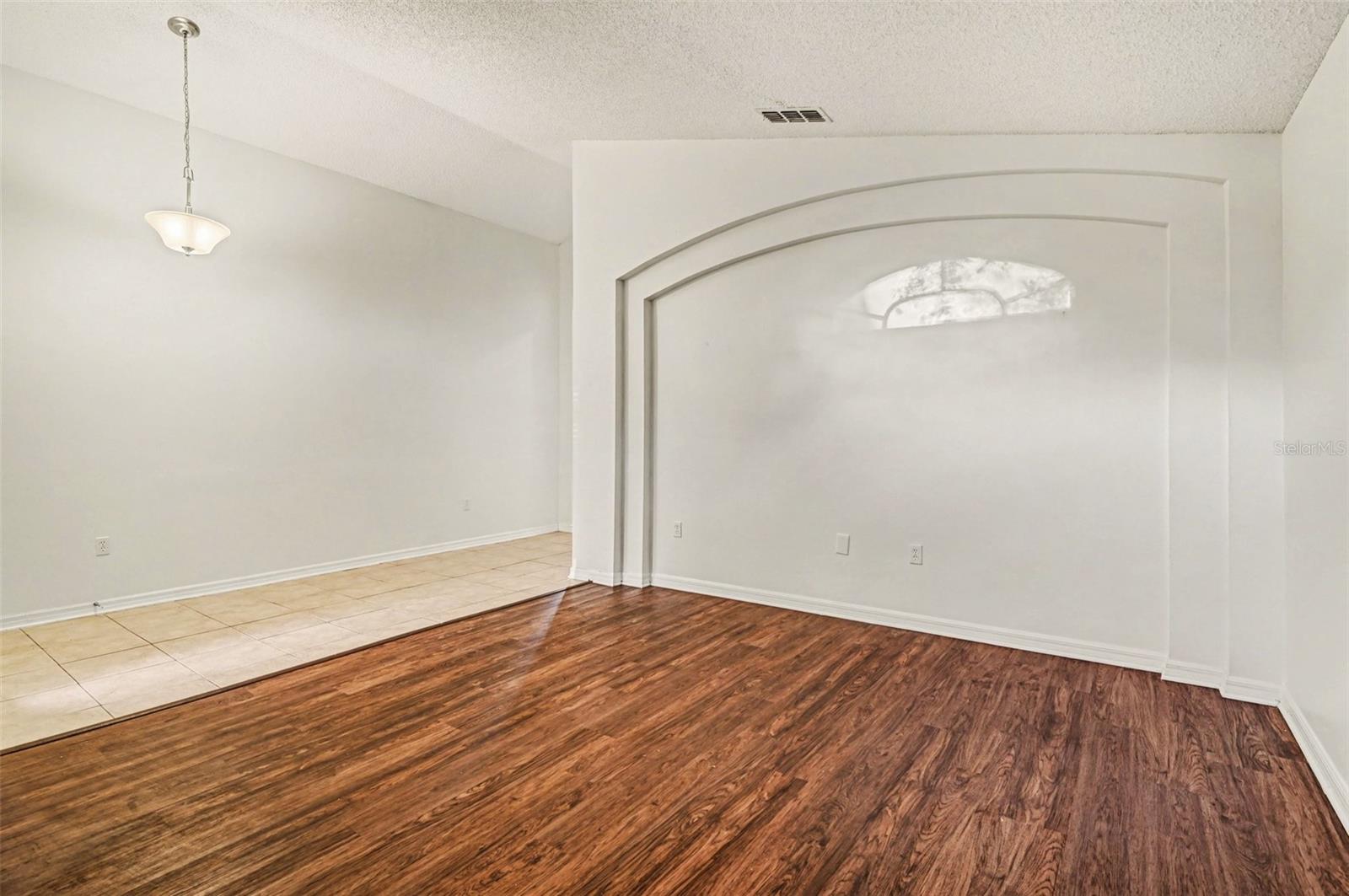 FAIRWAYS/MT PLYMOUTH PH 01 - Residential