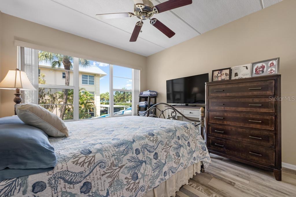 BEACH HARBOR CLUB - Residential