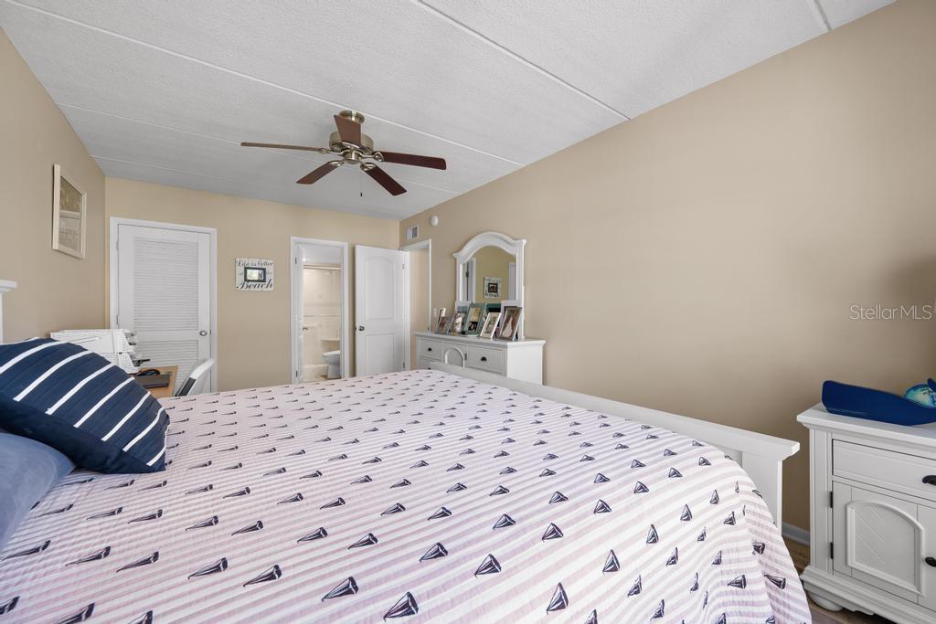 BEACH HARBOR CLUB - Residential