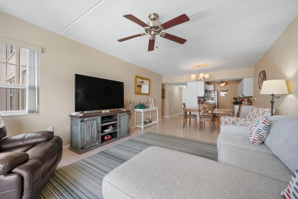 BEACH HARBOR CLUB - Residential