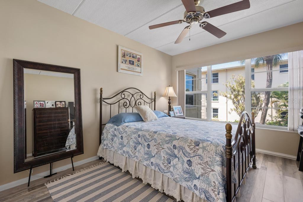 BEACH HARBOR CLUB - Residential