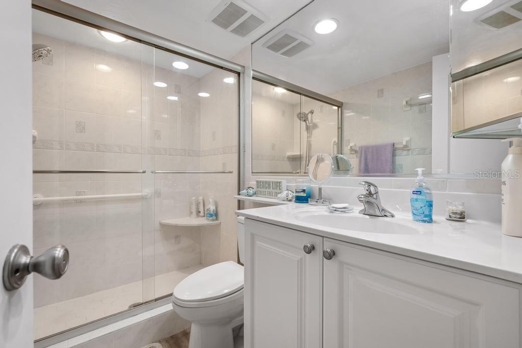 BEACH HARBOR CLUB - Residential