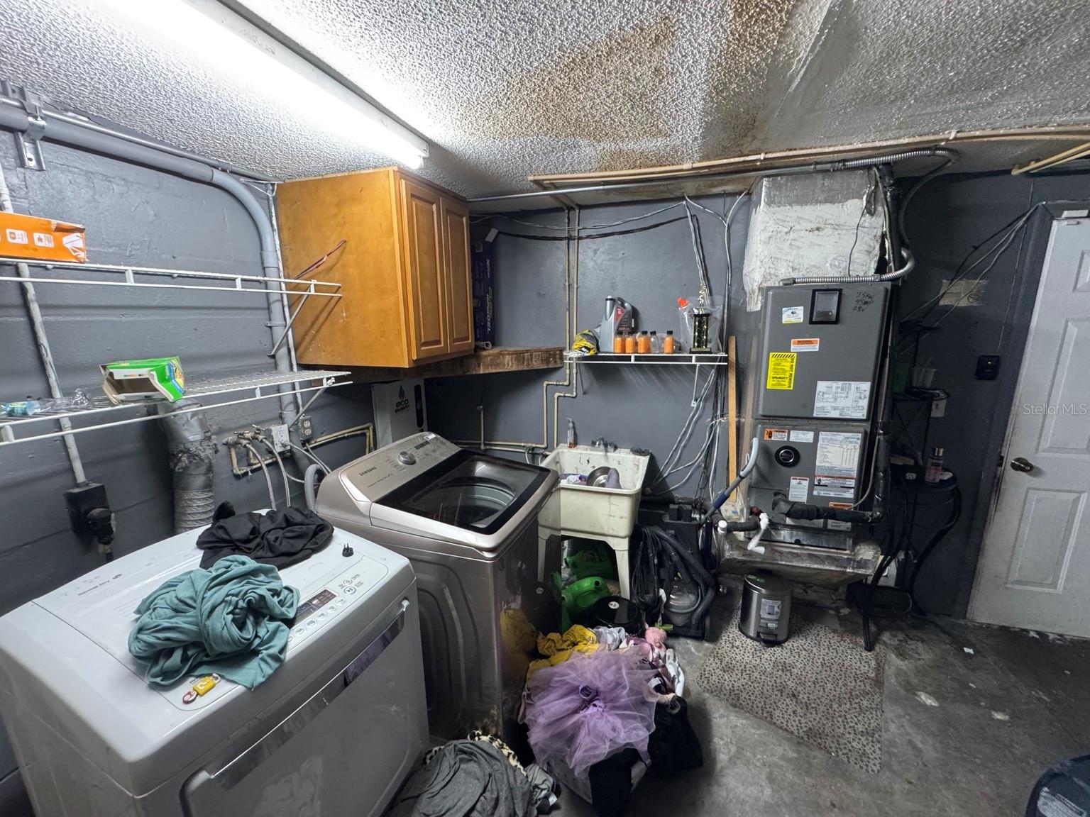 EMBASSY HILLS - Residential