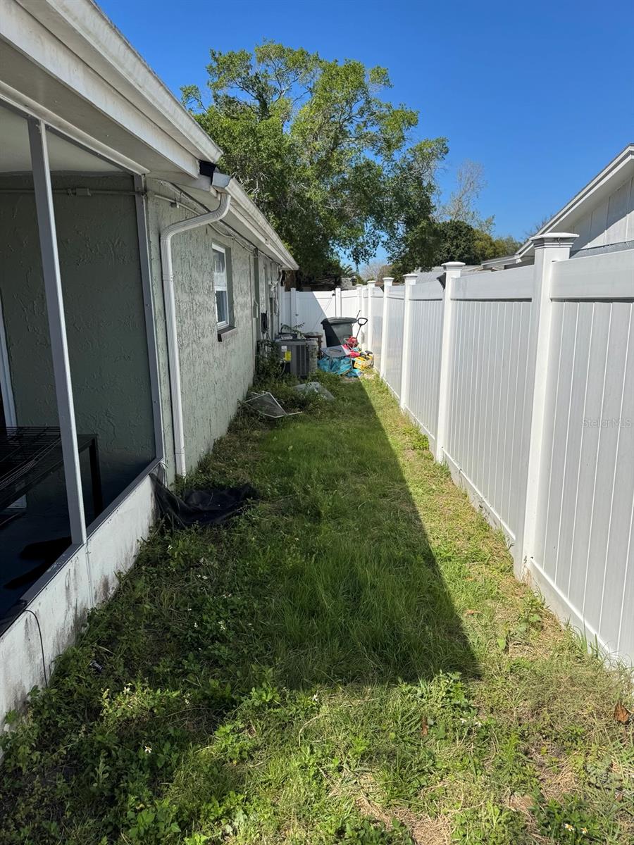 EMBASSY HILLS - Residential