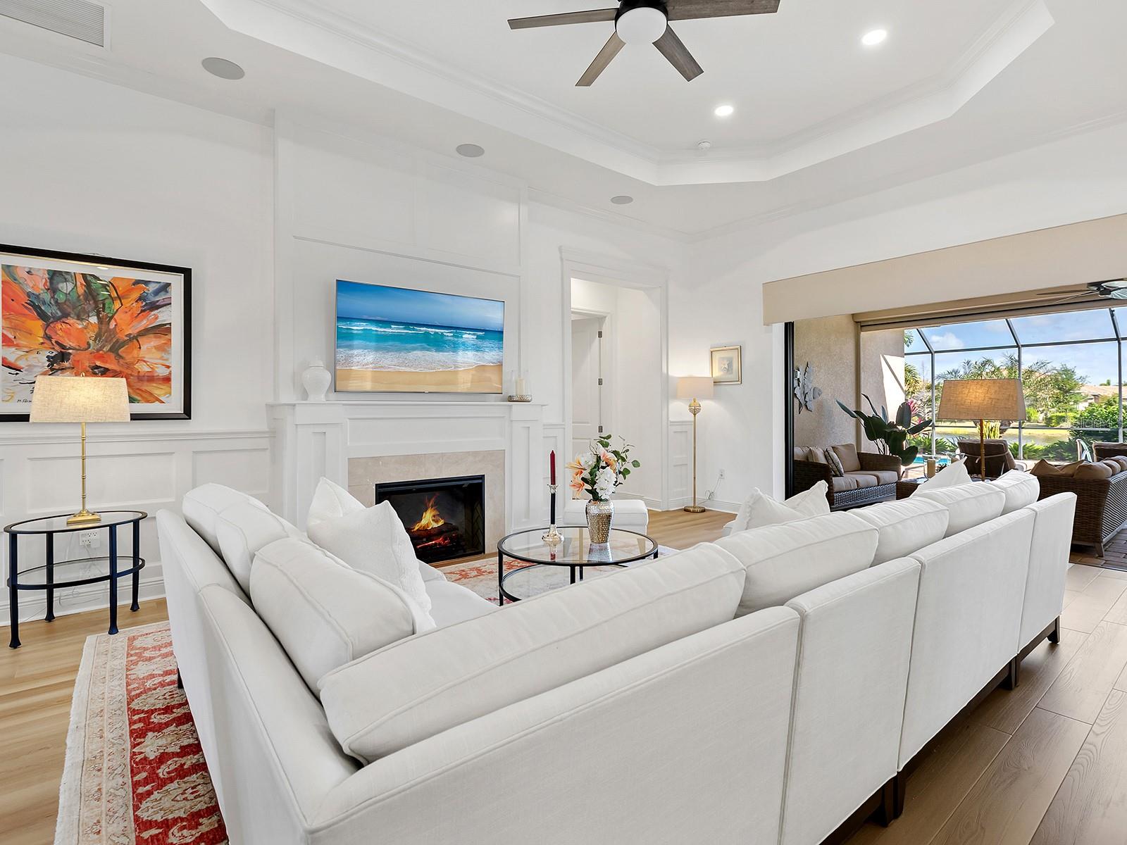 COUNTRY CLUB EAST AT LAKEWOOD RANCH - Residential