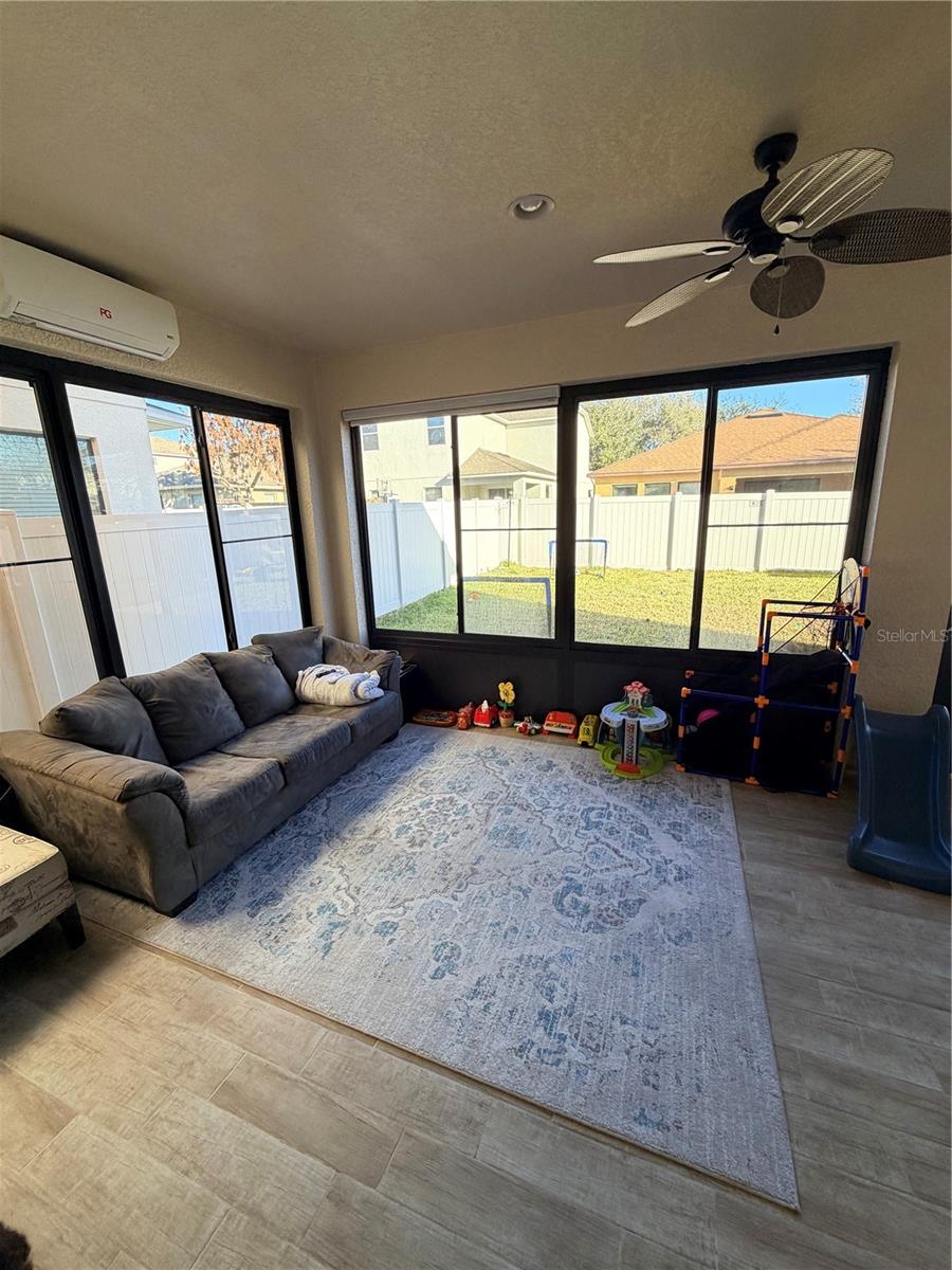 CROSBY CROSSINGS - Residential