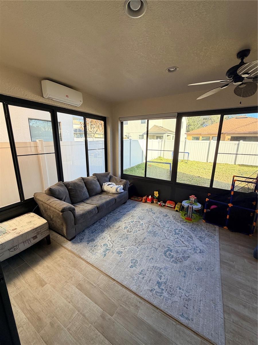 CROSBY CROSSINGS - Residential