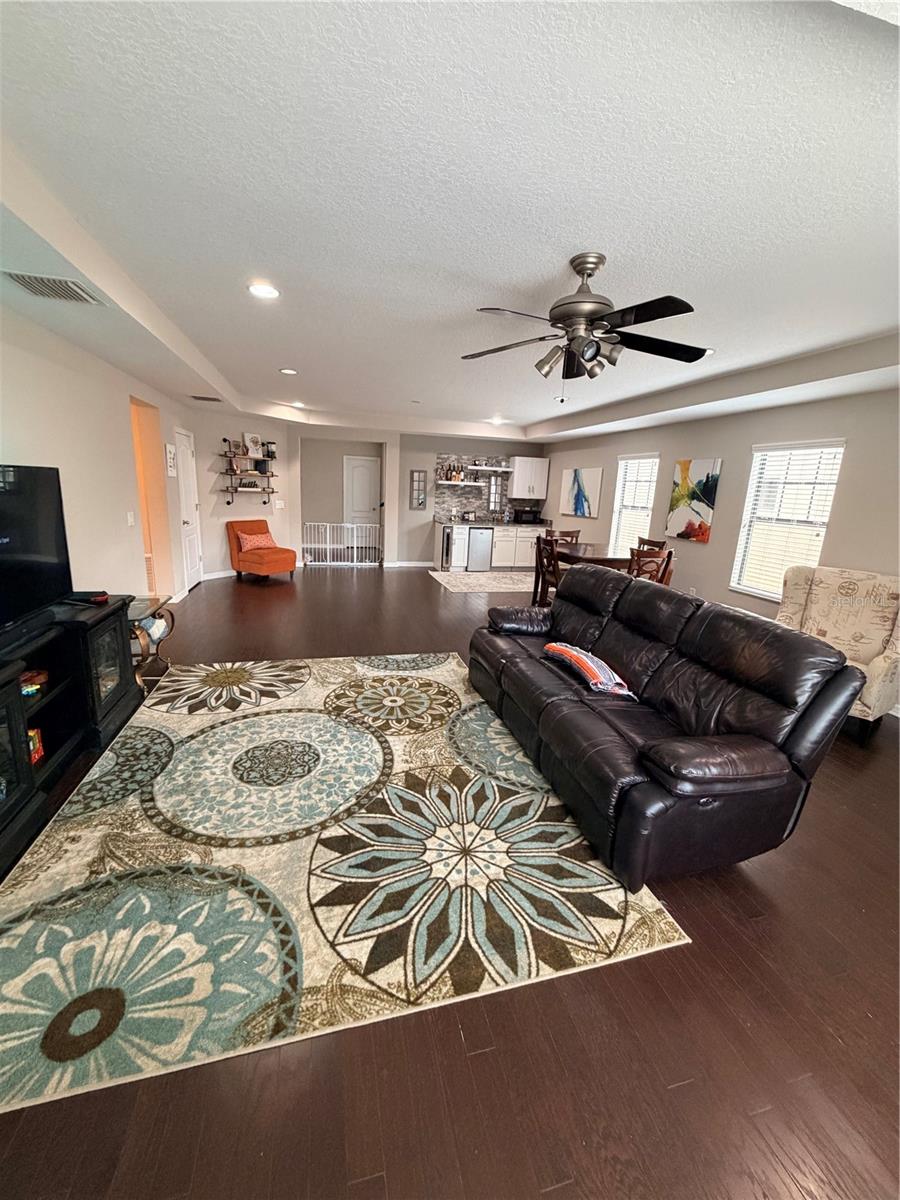 CROSBY CROSSINGS - Residential