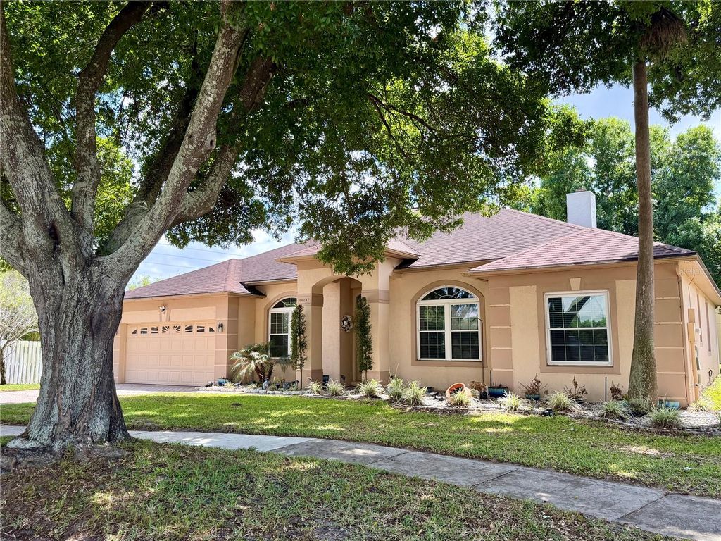 Photo of 10237 Facet Court, Orlando, FL 32836 (MLS # O6395746)
