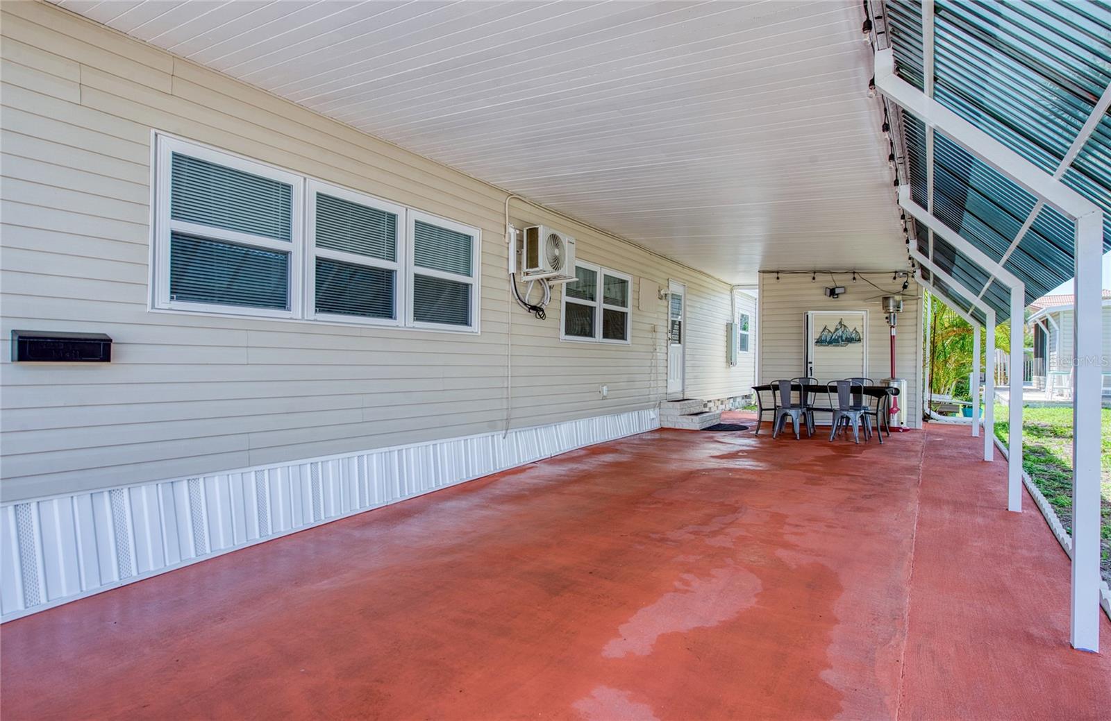 18675 US HIGHWAY 19 N 328