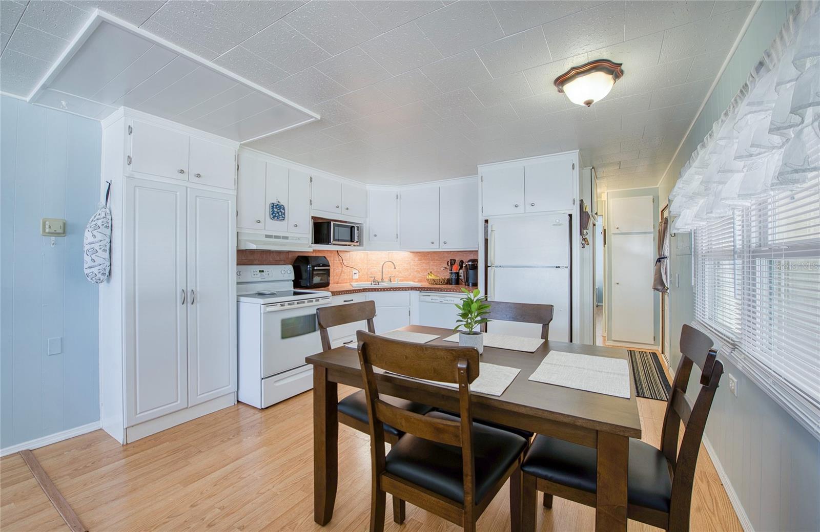 BAY ARISTOCRAT VILLAGE MOBILE HOME PARK UNREC - Residential