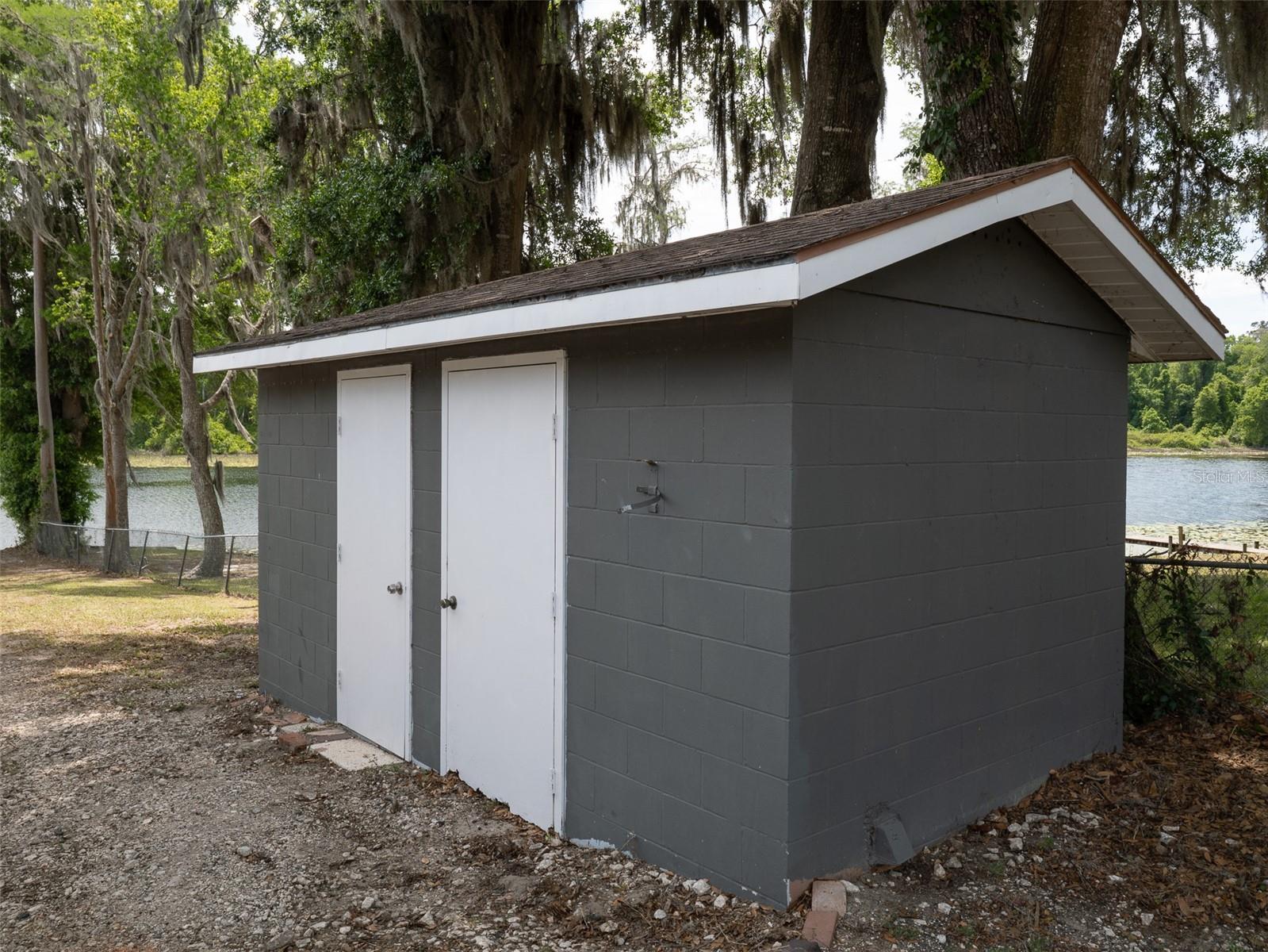 LILLY LAKE - Residential