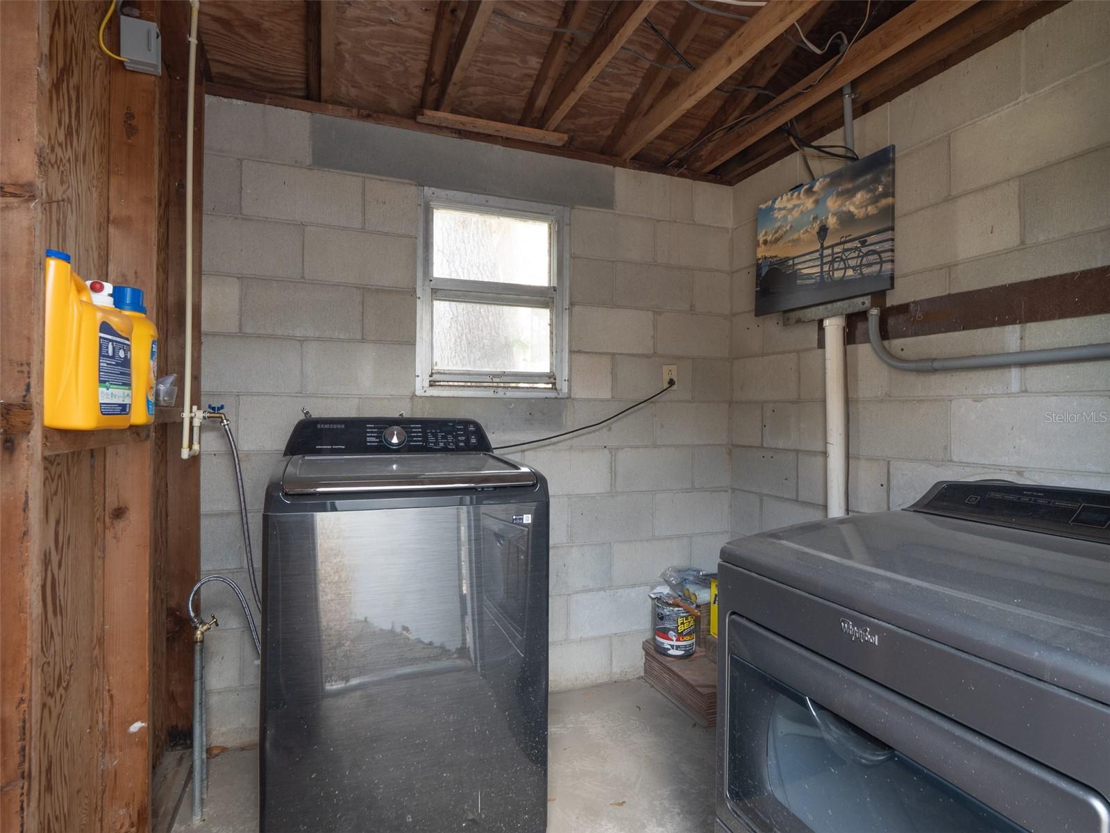 LILLY LAKE - Residential