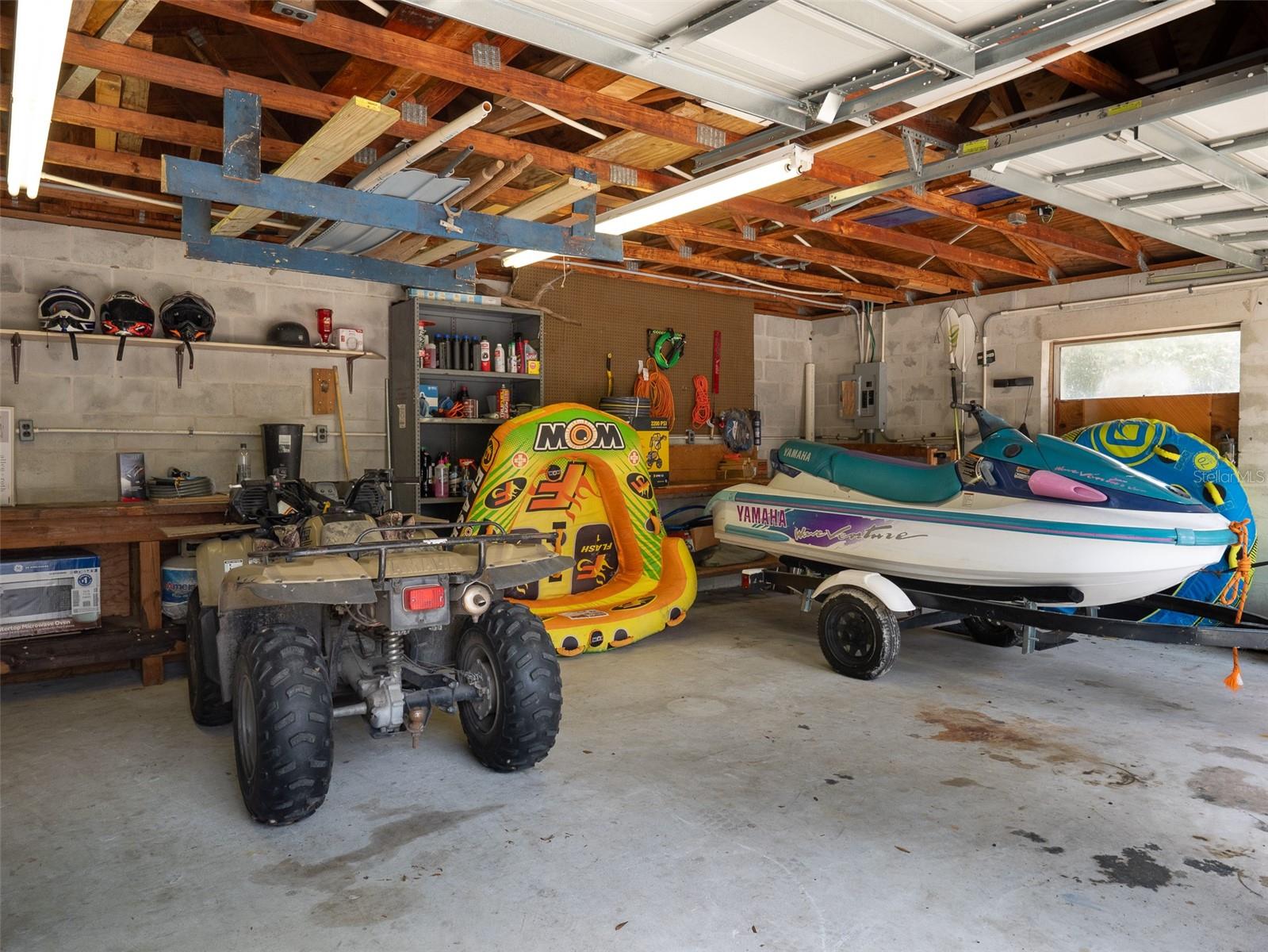 LILLY LAKE - Residential