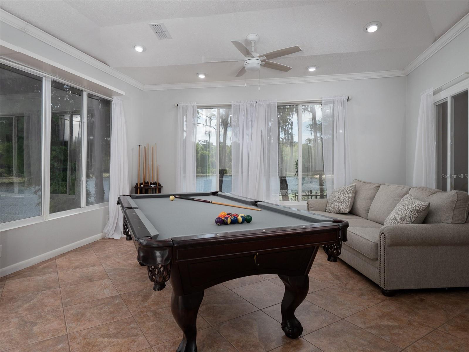 LILLY LAKE - Residential