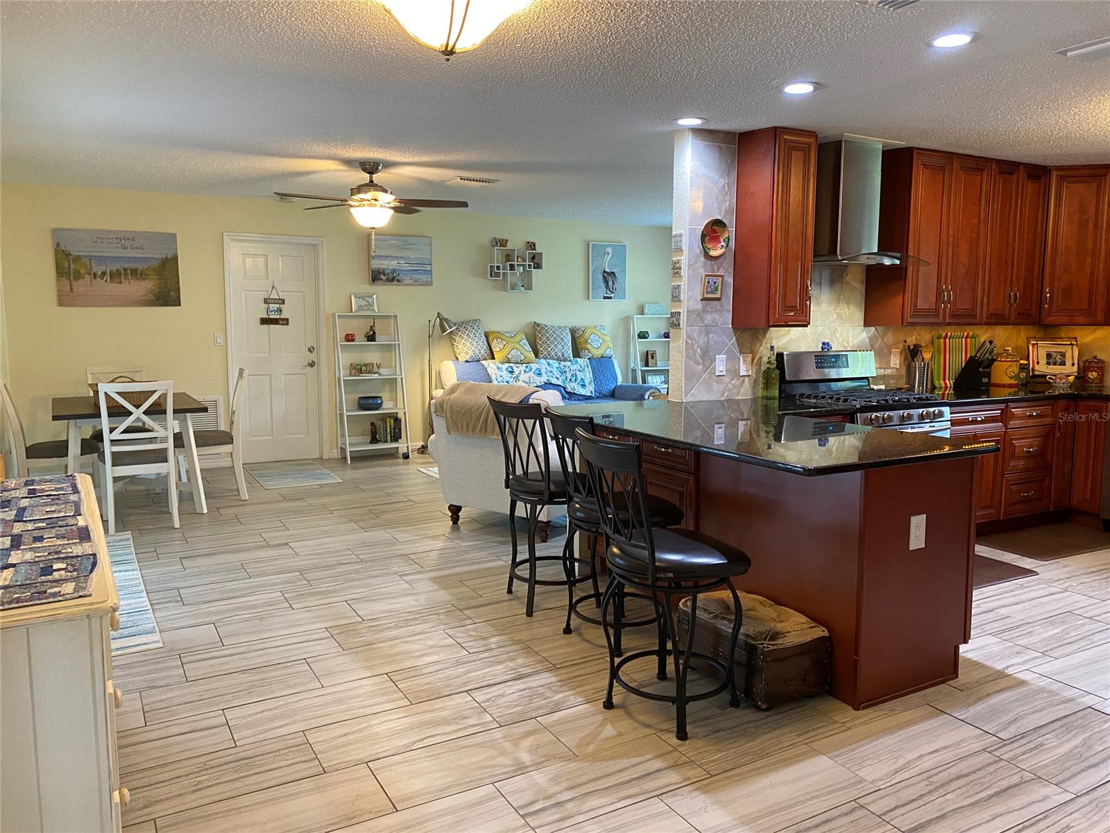 Florida Shores 01 - Residential