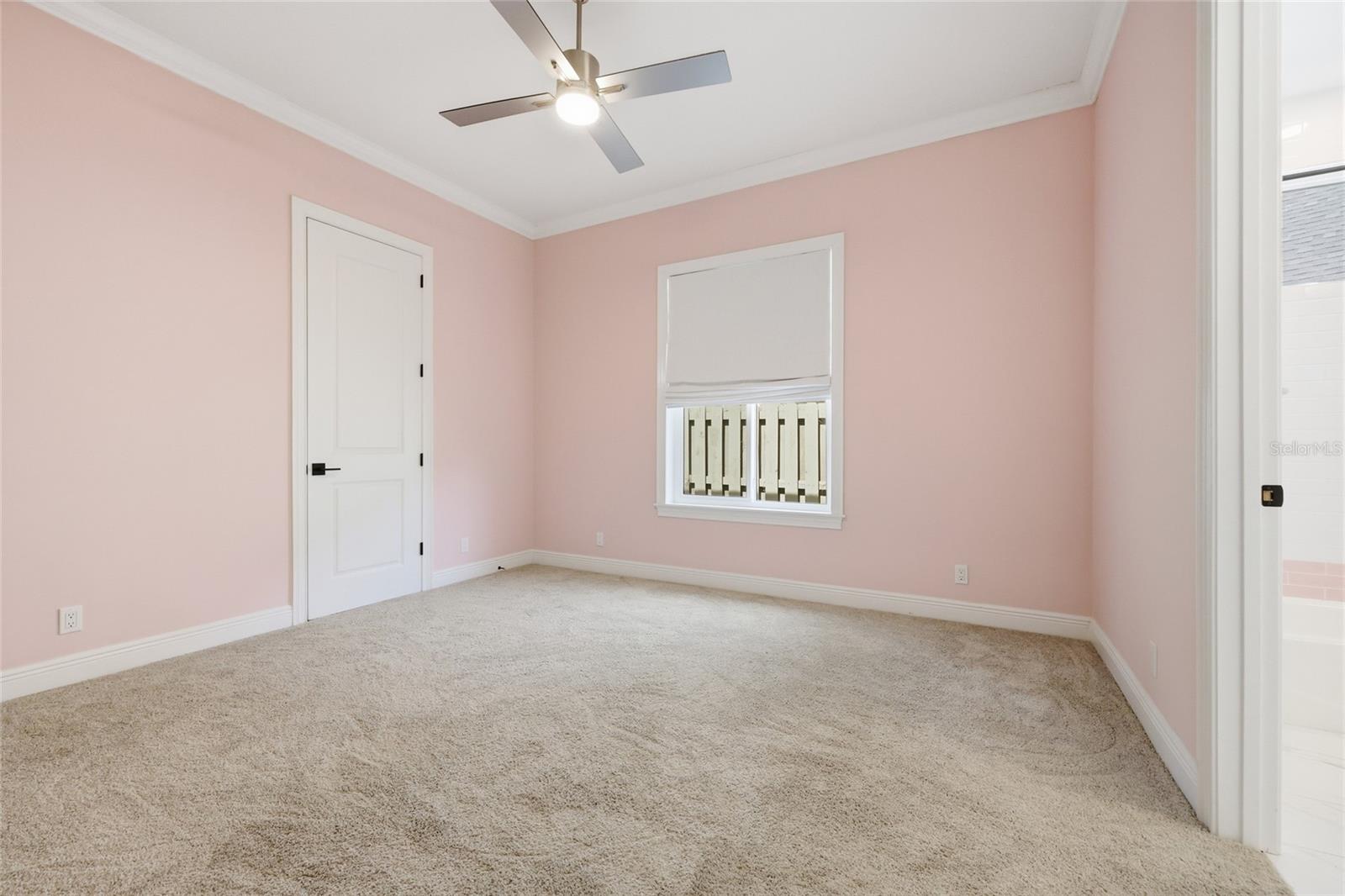 LEXINGTON PLACE - Residential