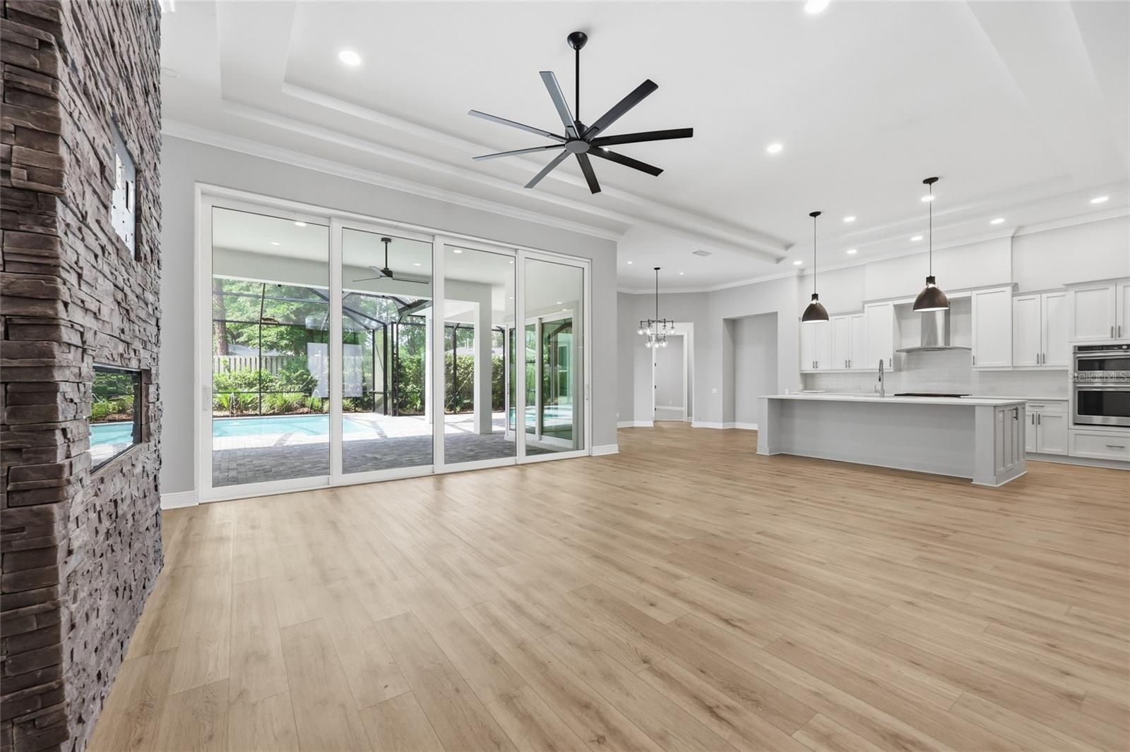LEXINGTON PLACE - Residential